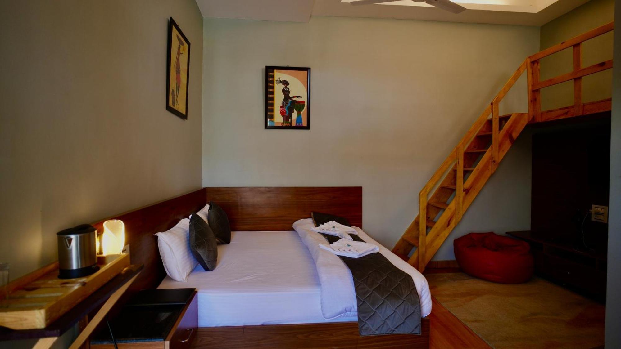 The Foresta By Orchid Hospitality & Holidays Hotel มุกเตชวาร์ ภายนอก รูปภาพ